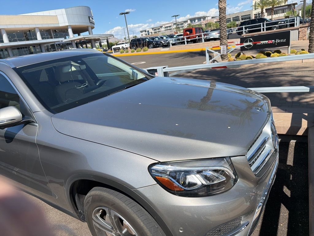 Used 2019 Mercedes-Benz GLC 300 image 2