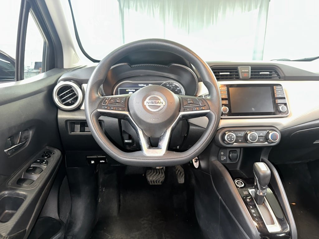 Used 2020 Nissan Versa SV FWD image 2