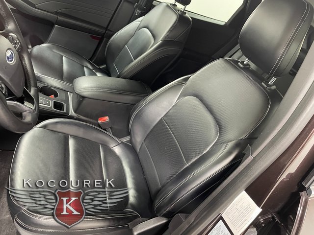 Used 2023 Ford Escape Platinum image 12