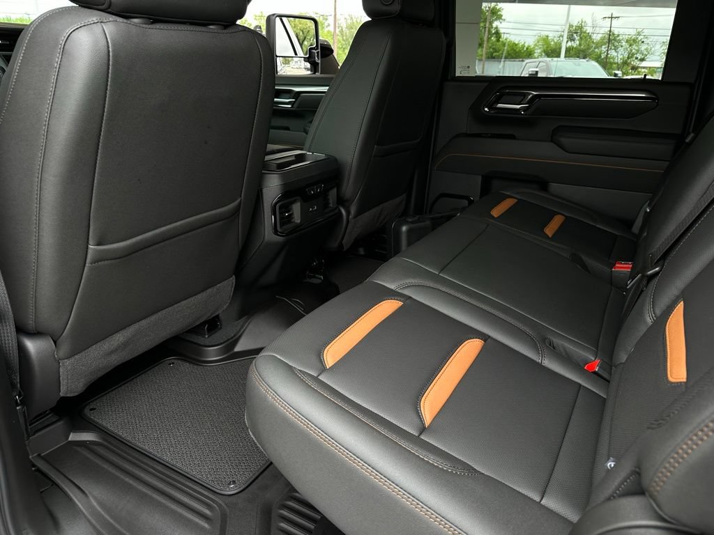 New 2026 GMC Sierra 2500 AT4 w/ AT4 Premium Plus Package AWD/4WD image 14