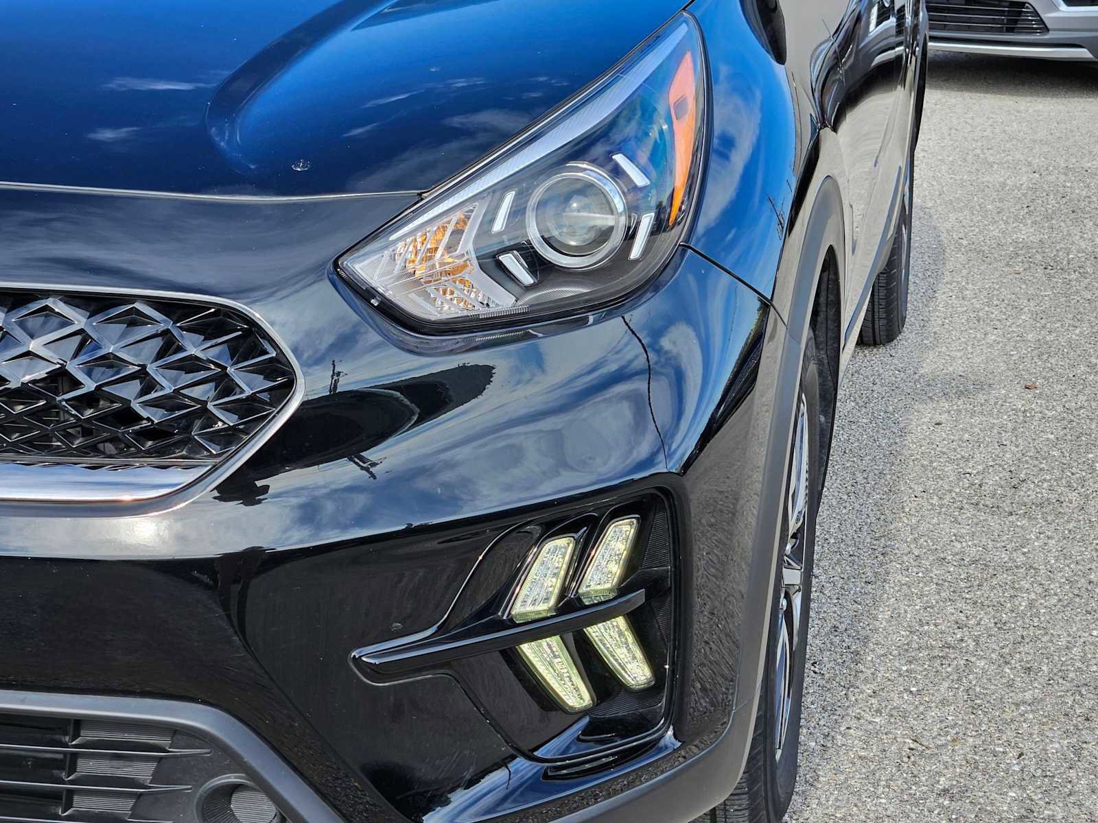 Certified 2022 Kia Niro LXS image 11