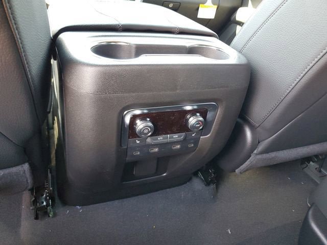 New 2026 GMC Yukon XL Denali RWD image 16