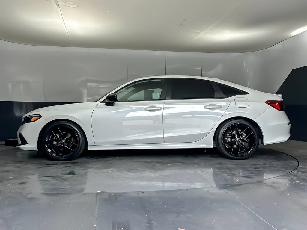 Used 2023 Honda Civic Sport image 6