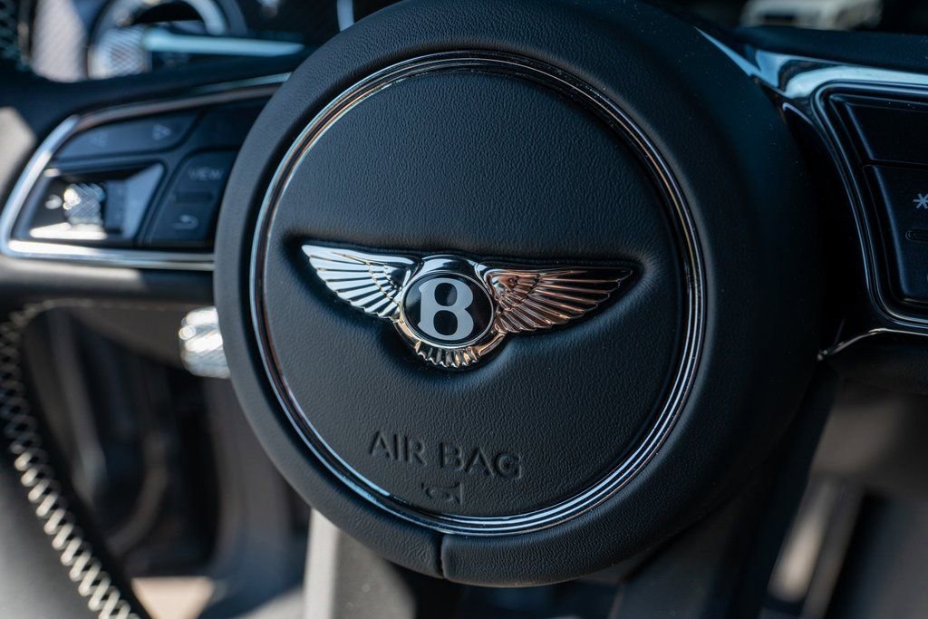 New 2025 Bentley Flying Spur Plug-In Hybrid image 31