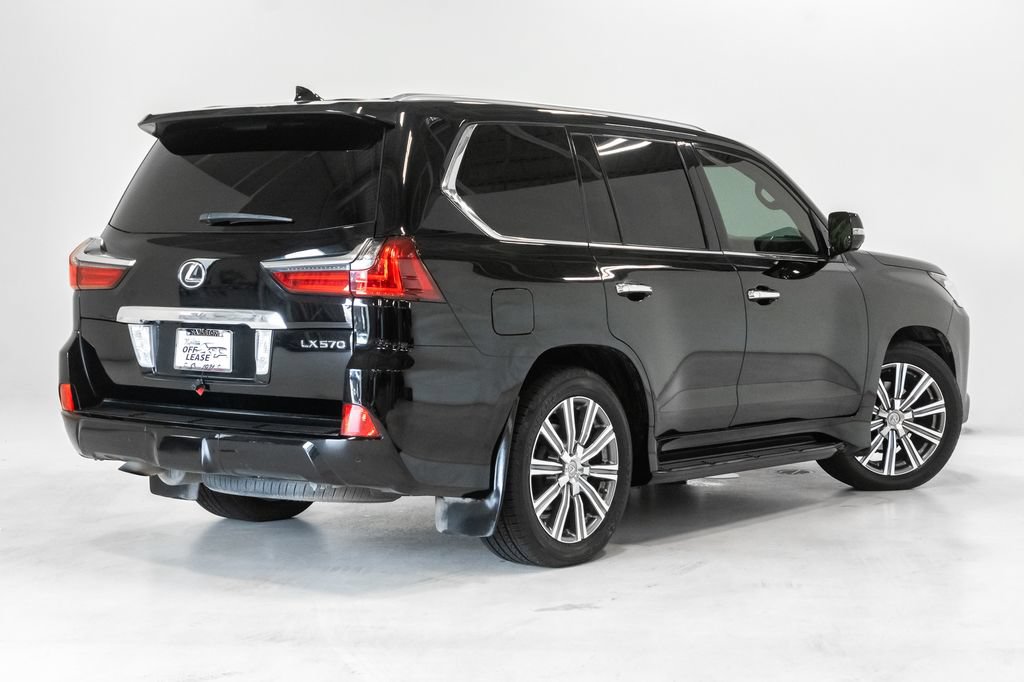Used 2017 Lexus LX 570 4WD w/ Luxury Package image 33