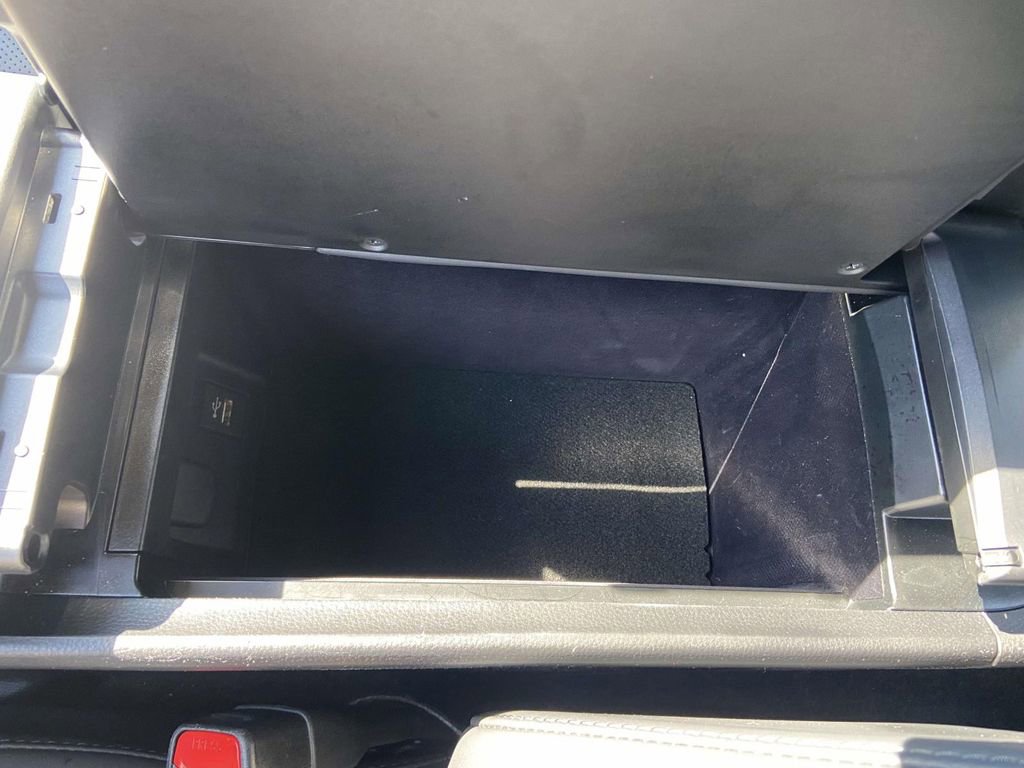 Used 2023 Toyota Crown Limited image 28