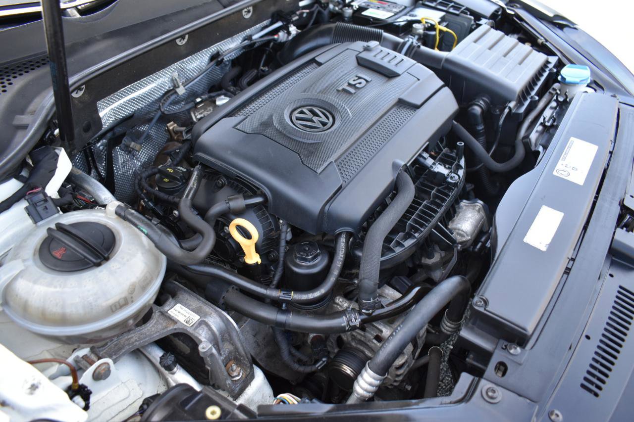 Used 2015 Volkswagen GTI S FWD image 41