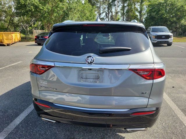 Used 2024 Buick Enclave Essence w/ Sport Touring Edition FWD image 5