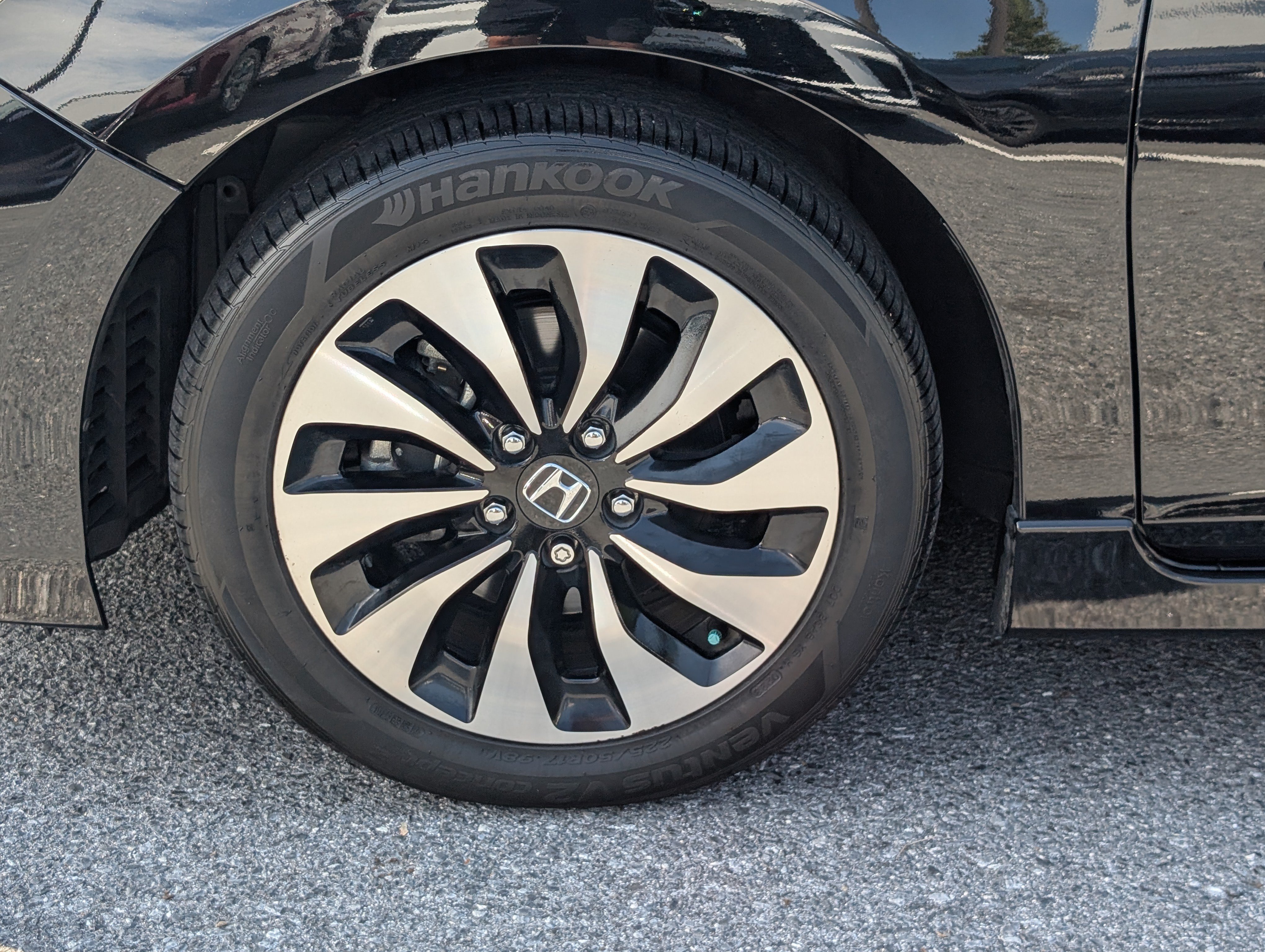 Used 2017 Honda Accord Touring image 10
