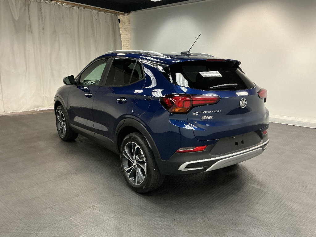 Used 2022 Buick Encore GX Select AWD/4WD image 4