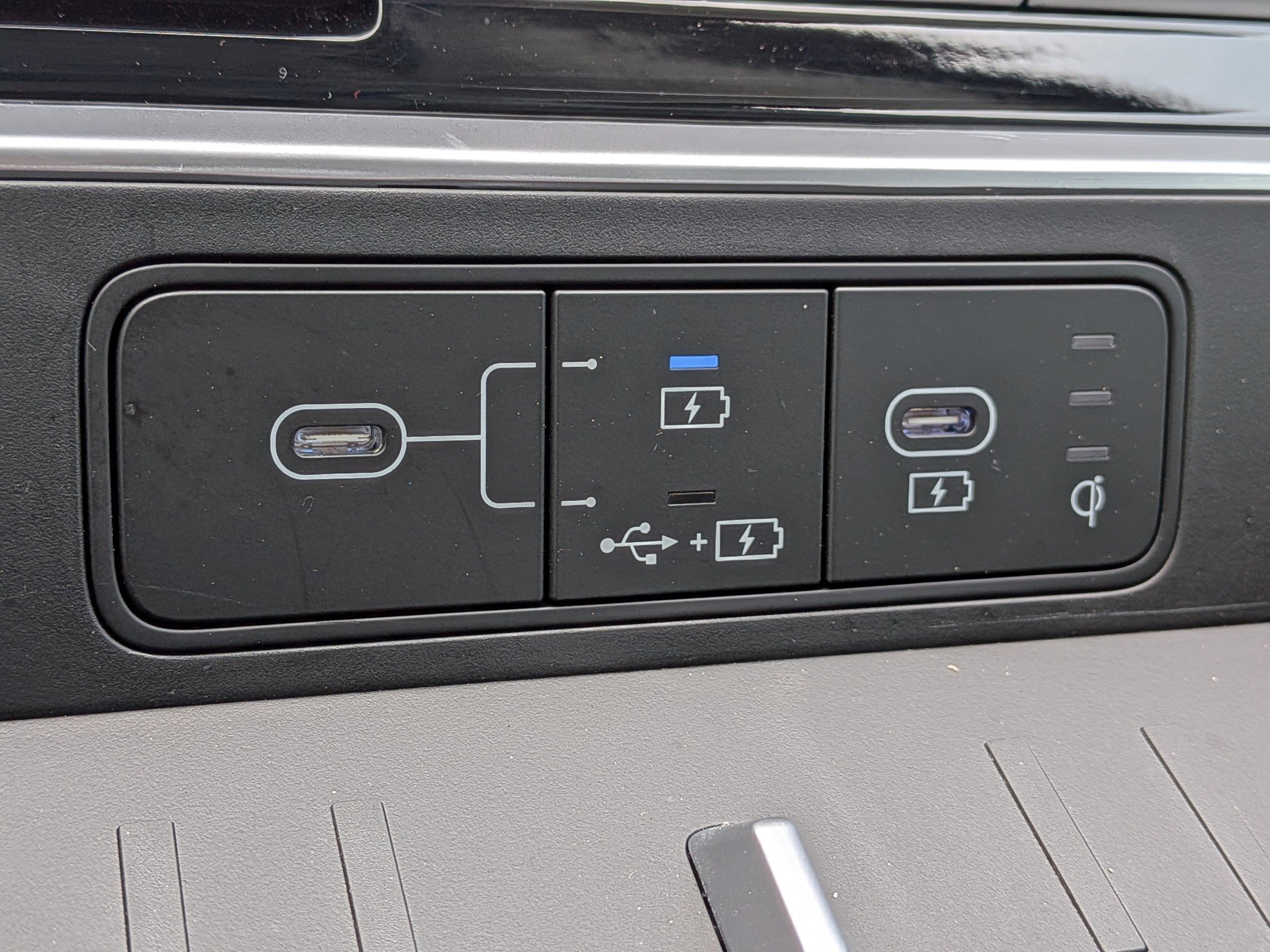 Certified 2026 Hyundai Santa Fe SEL FWD image 23