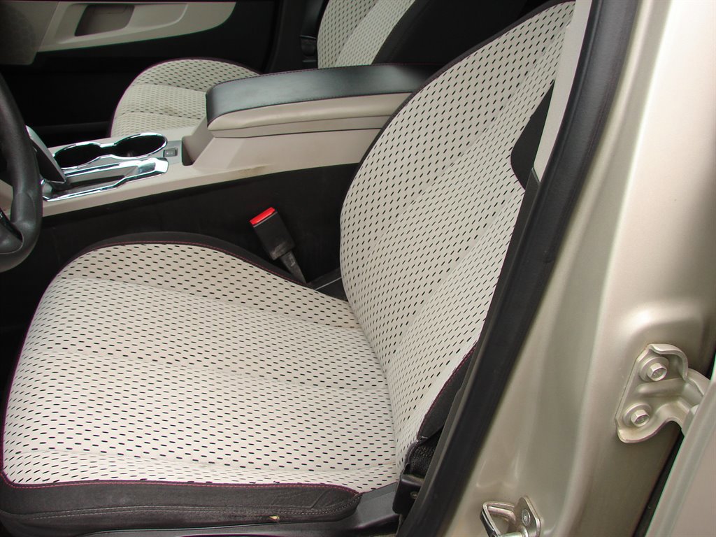 Used 2013 Chevrolet Equinox LS image 6