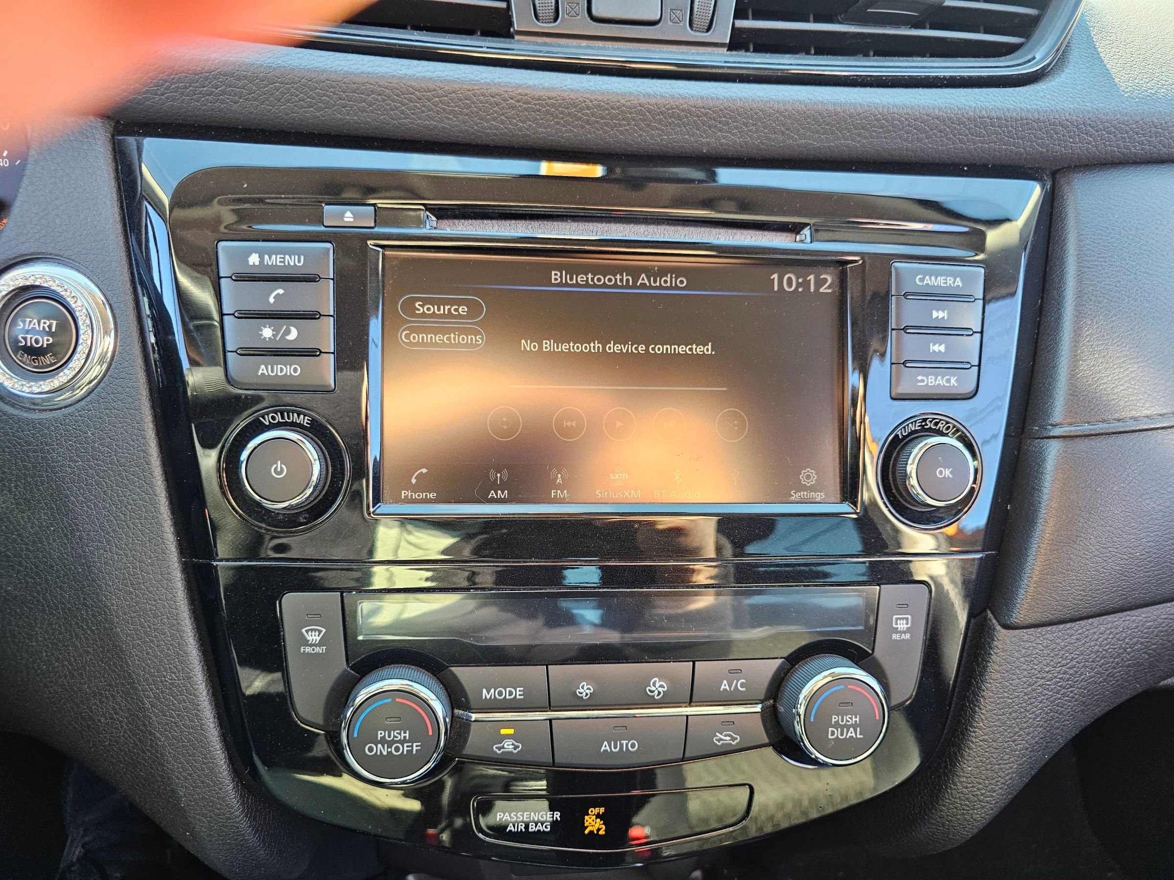 Used 2019 Nissan Rogue SV image 14