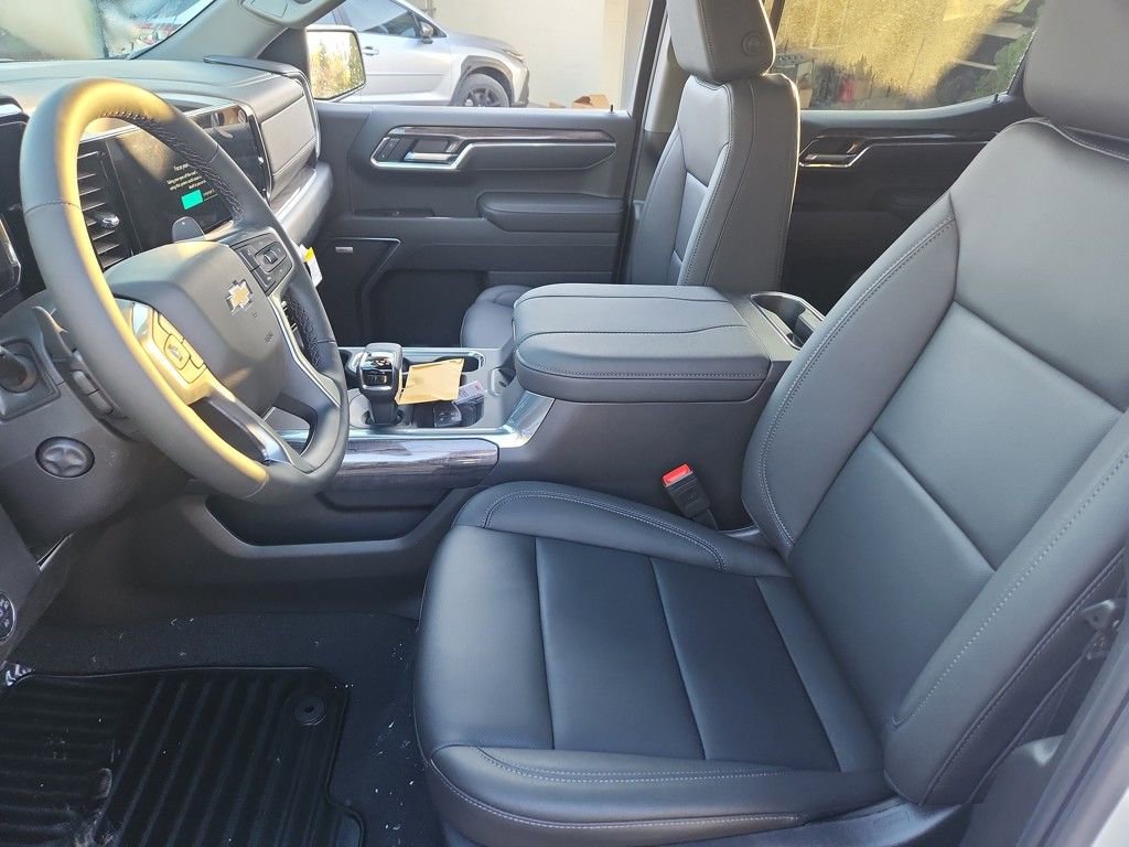 New 2025 Chevrolet Silverado 1500 LTZ w/ Technology Package image 14