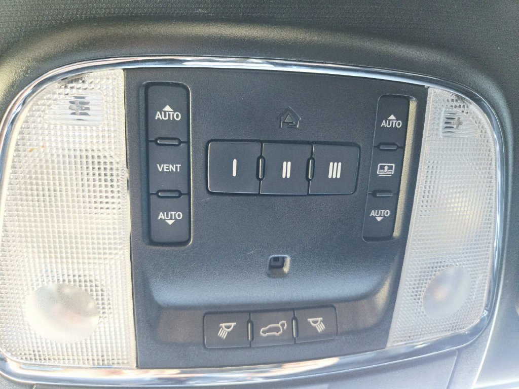 Used 2021 Jeep Grand Cherokee High Altitude AWD/4WD image 35