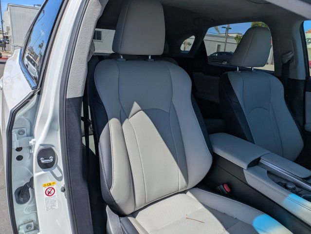 Used 2019 Lexus RX 350 FWD w/ Accessory Package image 34