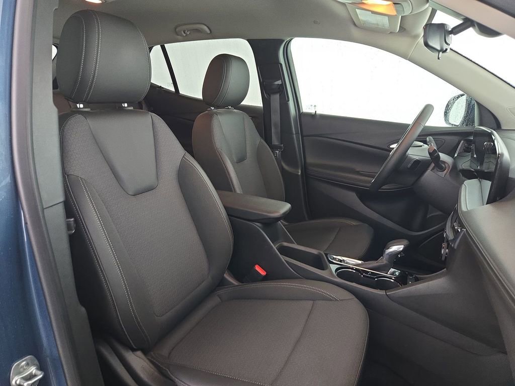 Used 2025 Buick Encore GX Preferred image 32