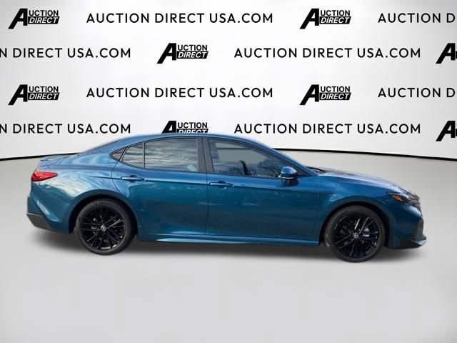 Used 2025 Toyota Camry SE image 20