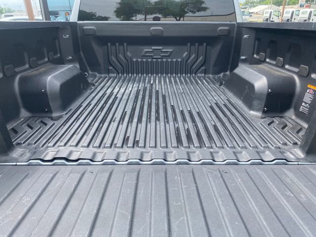 Used 2023 Chevrolet Silverado 1500 LT AWD/4WD image 28