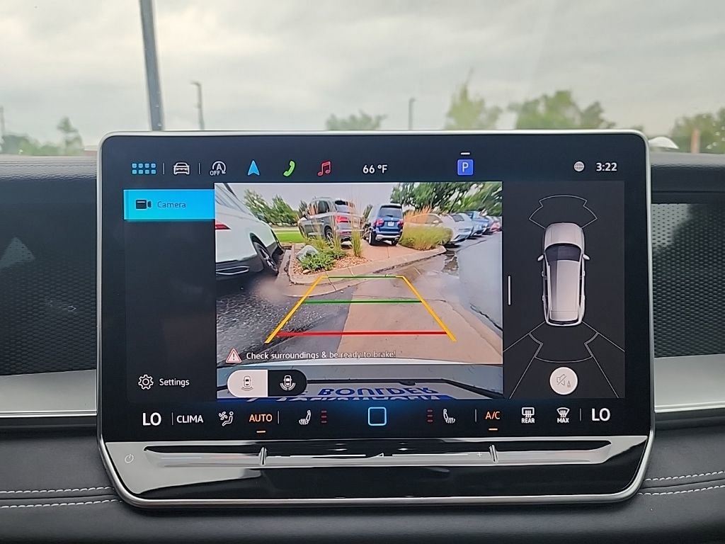 New 2025 Volkswagen Tiguan SE image 16