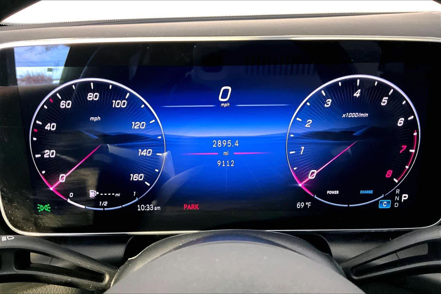 Used 2025 Mercedes-Benz GLC 300 4MATIC image 26