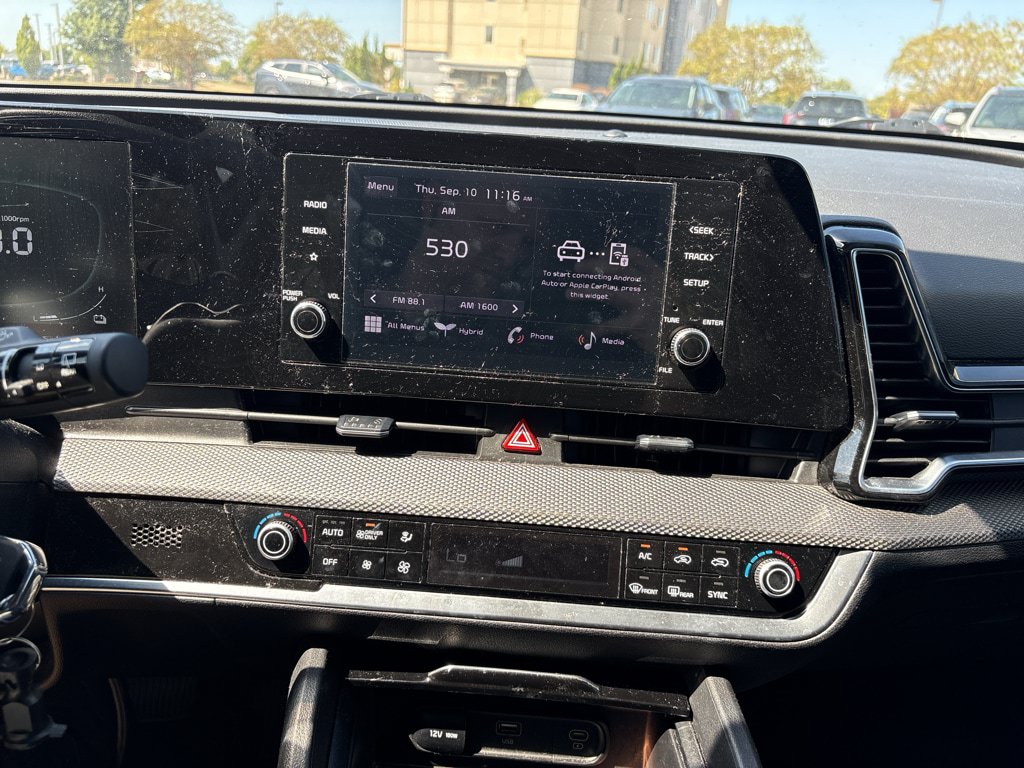 Used 2023 Kia Sportage LX FWD image 26