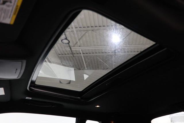 Used 2023 Dodge Challenger R/T w/ Plus Package RWD image 21
