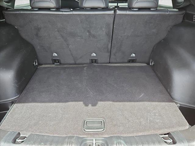 Used 2025 Jeep Compass Trailhawk AWD/4WD image 6