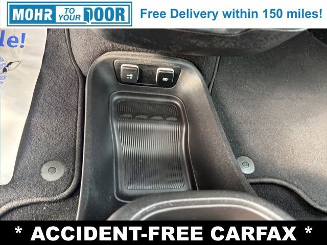 Used 2020 Chrysler Pacifica Limited w/ S Appearance Package image 22