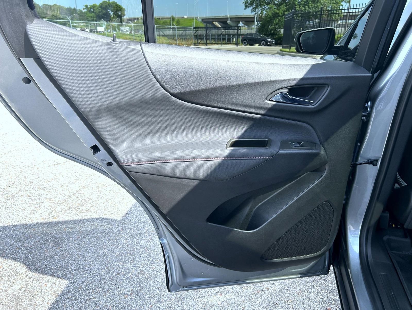 Certified 2024 Chevrolet Equinox RS w/ RS Leather Package image 17