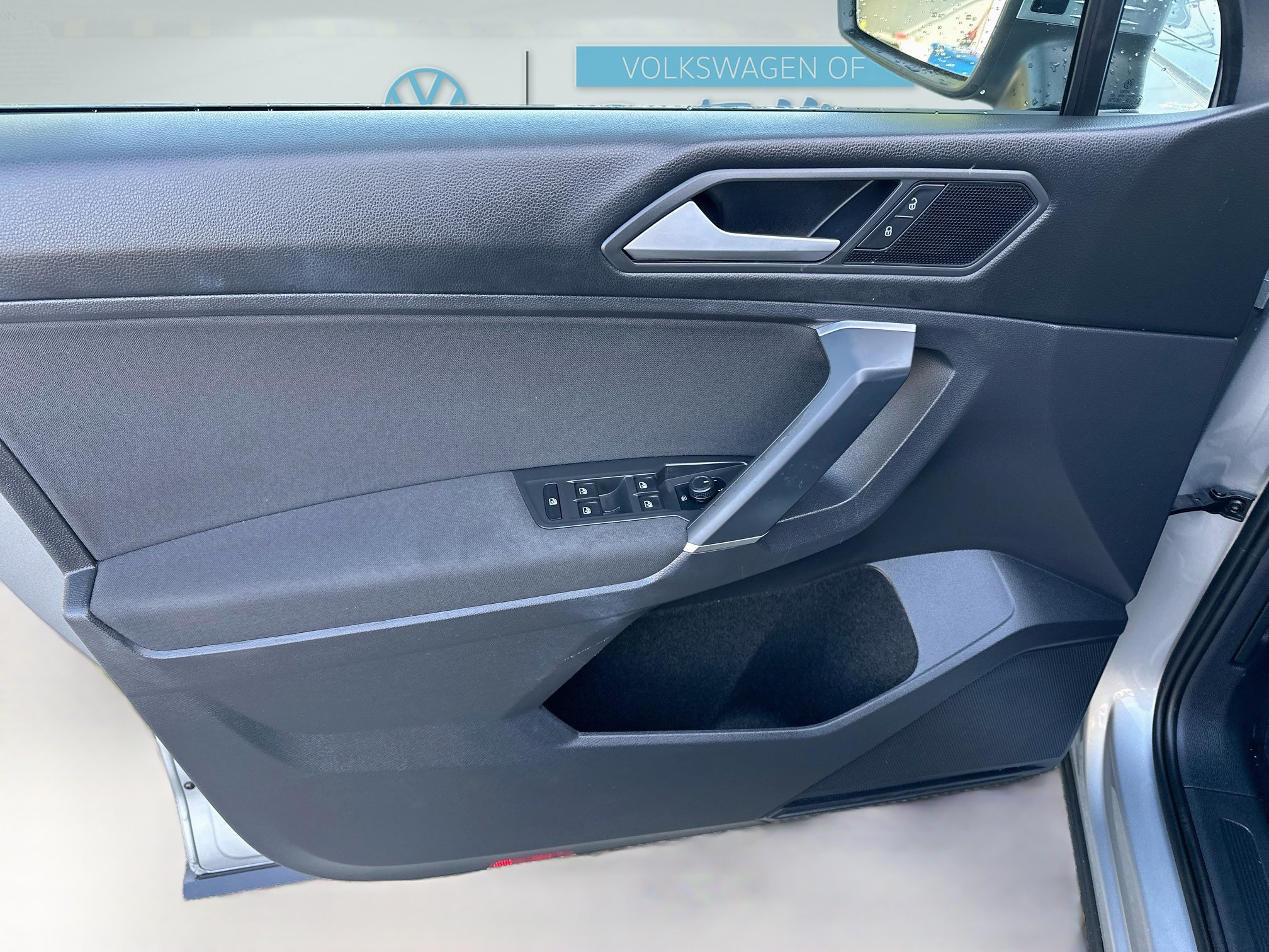 Used 2020 Volkswagen Tiguan S FWD image 17