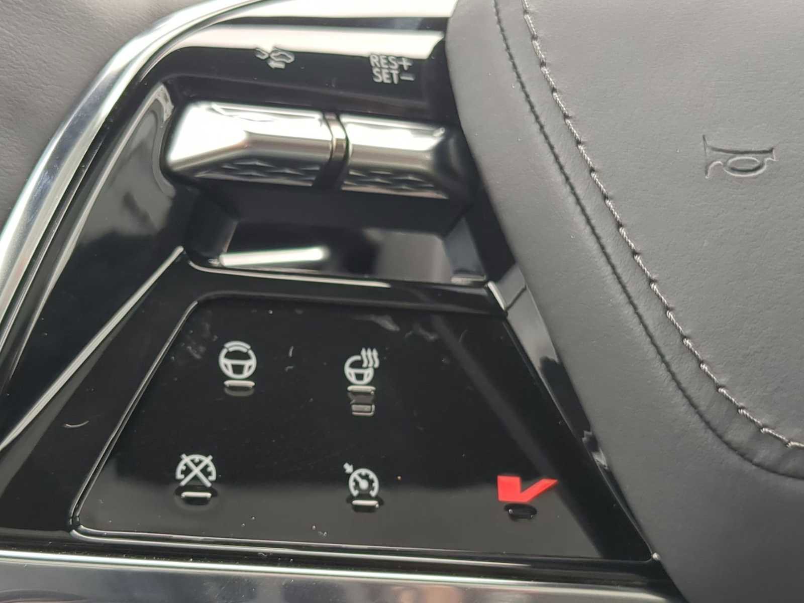 New 2025 Cadillac Escalade IQ Sport 2 image 15