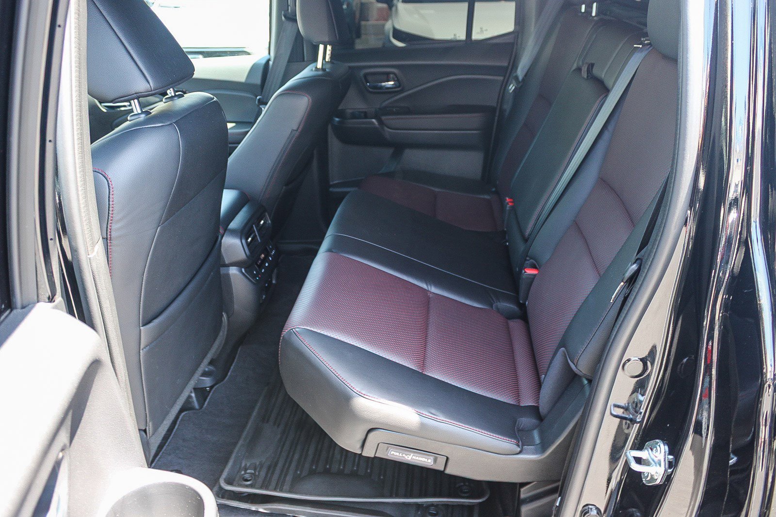 Used 2025 Honda Ridgeline Black Edition image 19