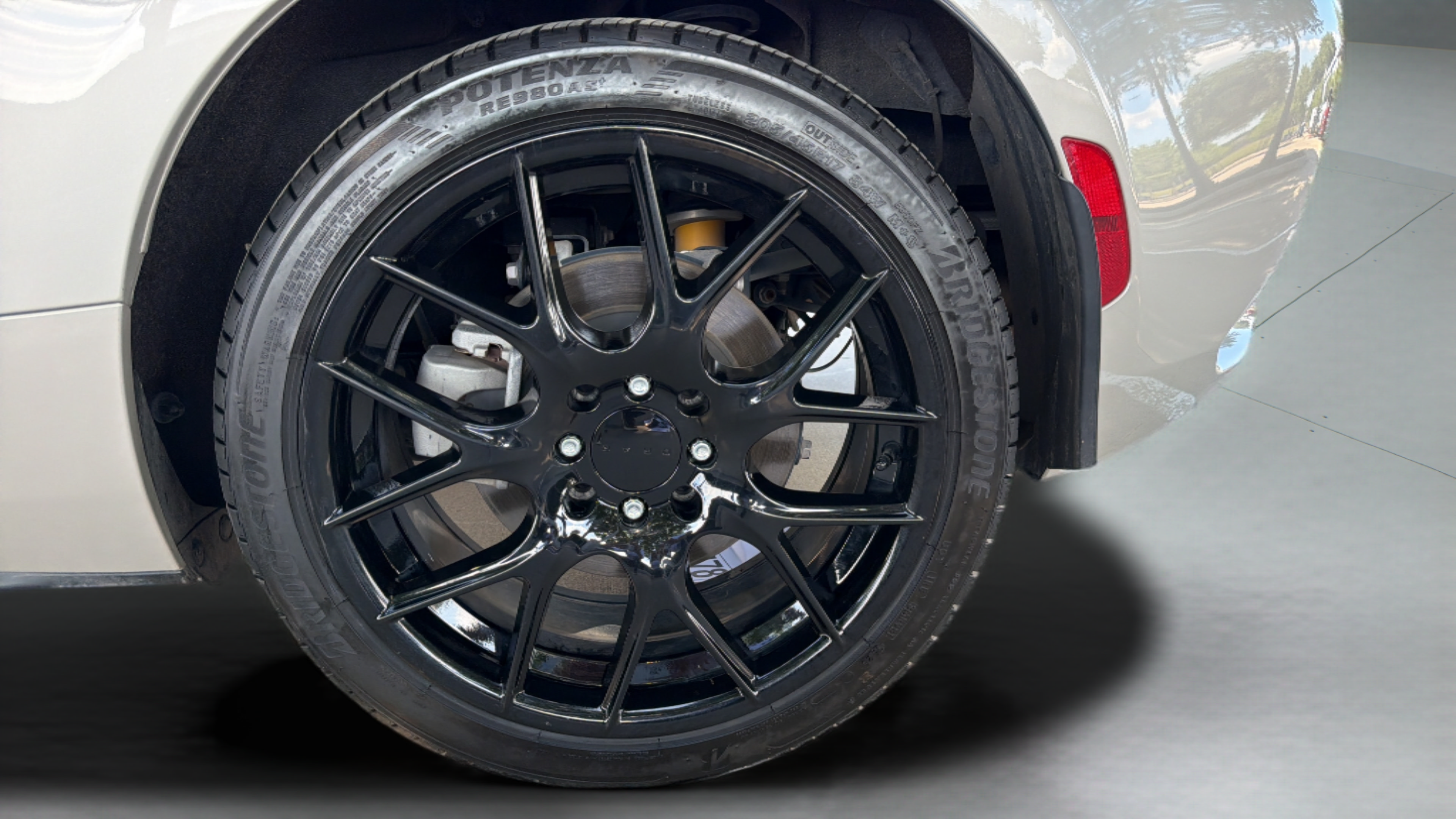 Used 2023 MAZDA MX-5 Miata Grand Touring RWD image 28