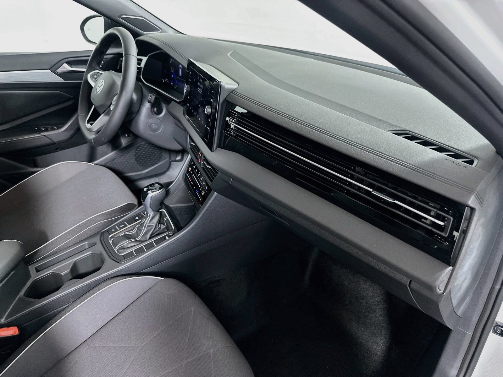 New 2027 Volkswagen Jetta Sport FWD image 27