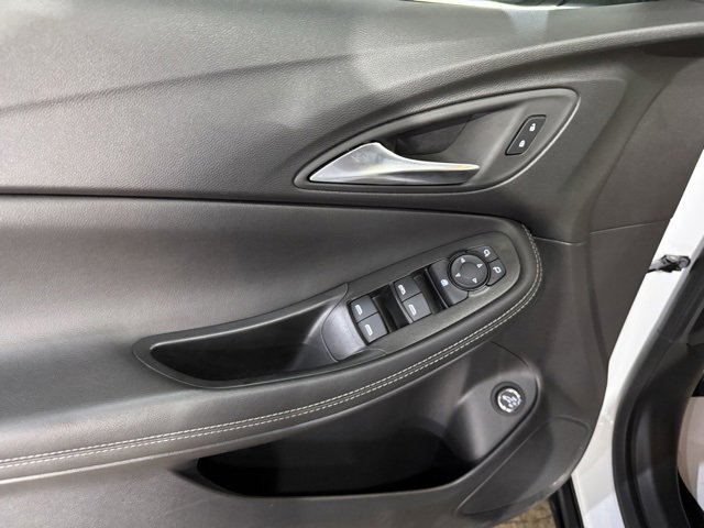 Used 2025 Buick Encore GX Preferred image 12