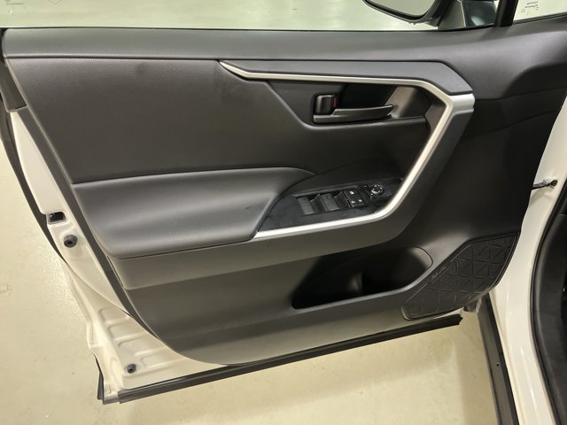 Used 2025 Toyota RAV4 LE FWD image 15