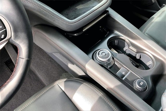 Used 2025 Ford Explorer Active w/ Active Comfort Package image 18
