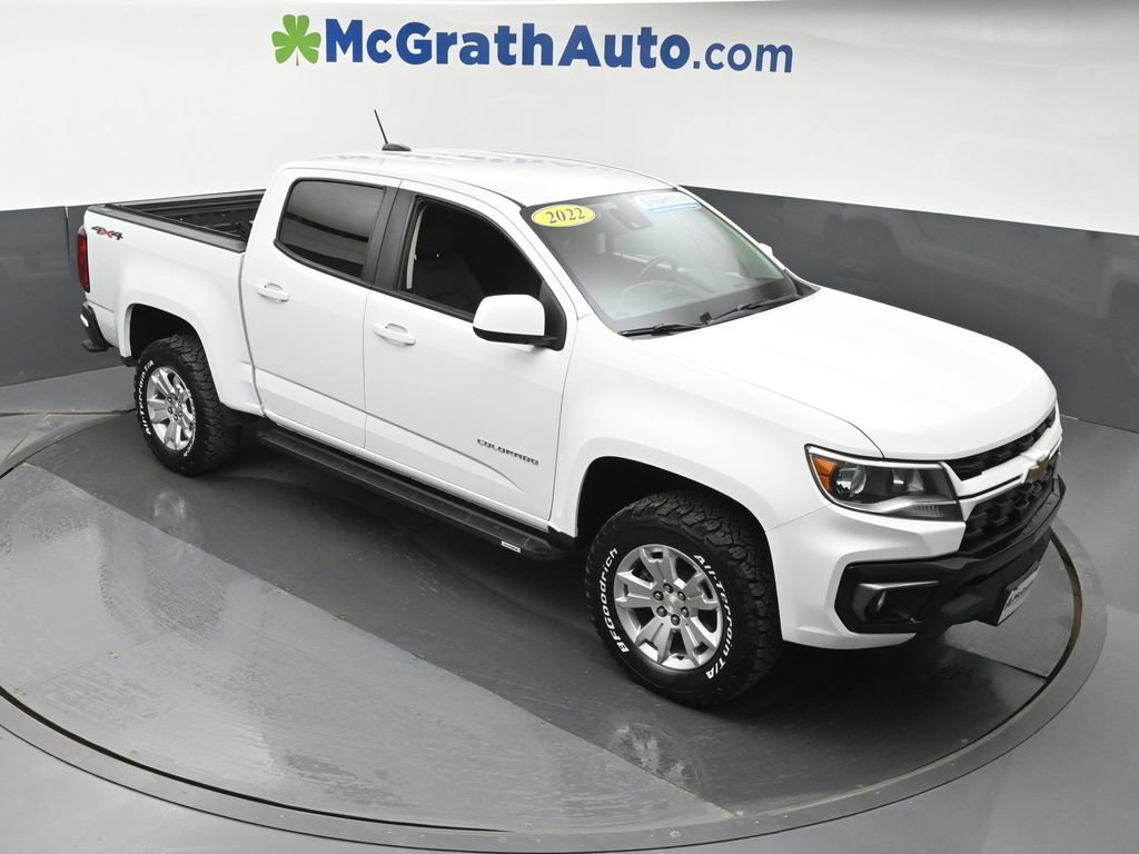 Used 2022 Chevrolet Colorado LT w/ Safety Package AWD/4WD image 3