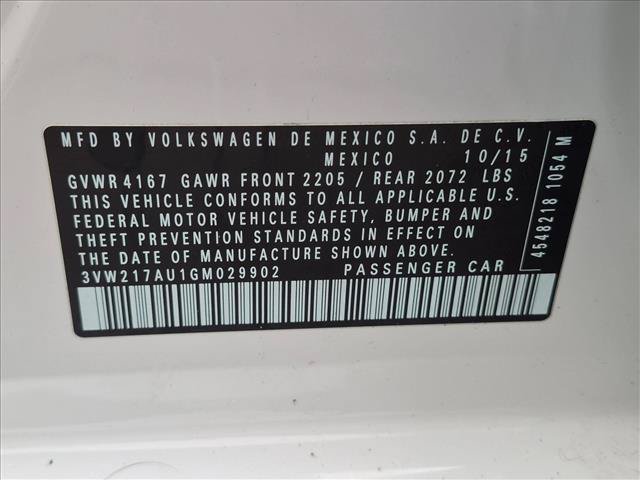 Used 2016 Volkswagen Golf S FWD image 25