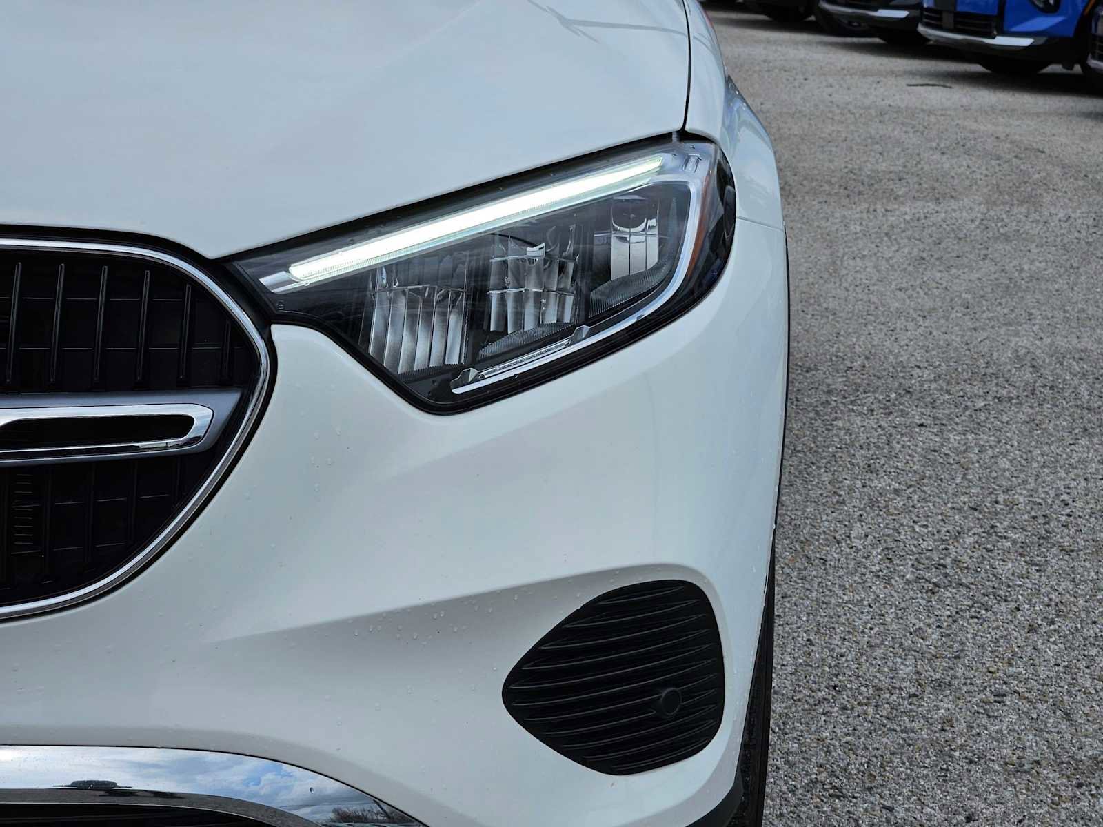 Used 2024 Mercedes-Benz GLC 300 4MATIC image 12