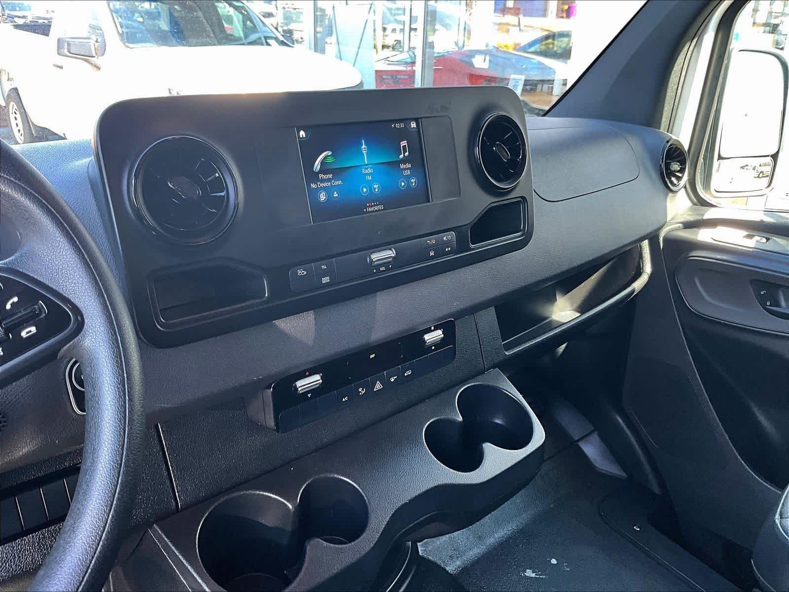 Used 2023 Mercedes-Benz Sprinter 2500 image 18