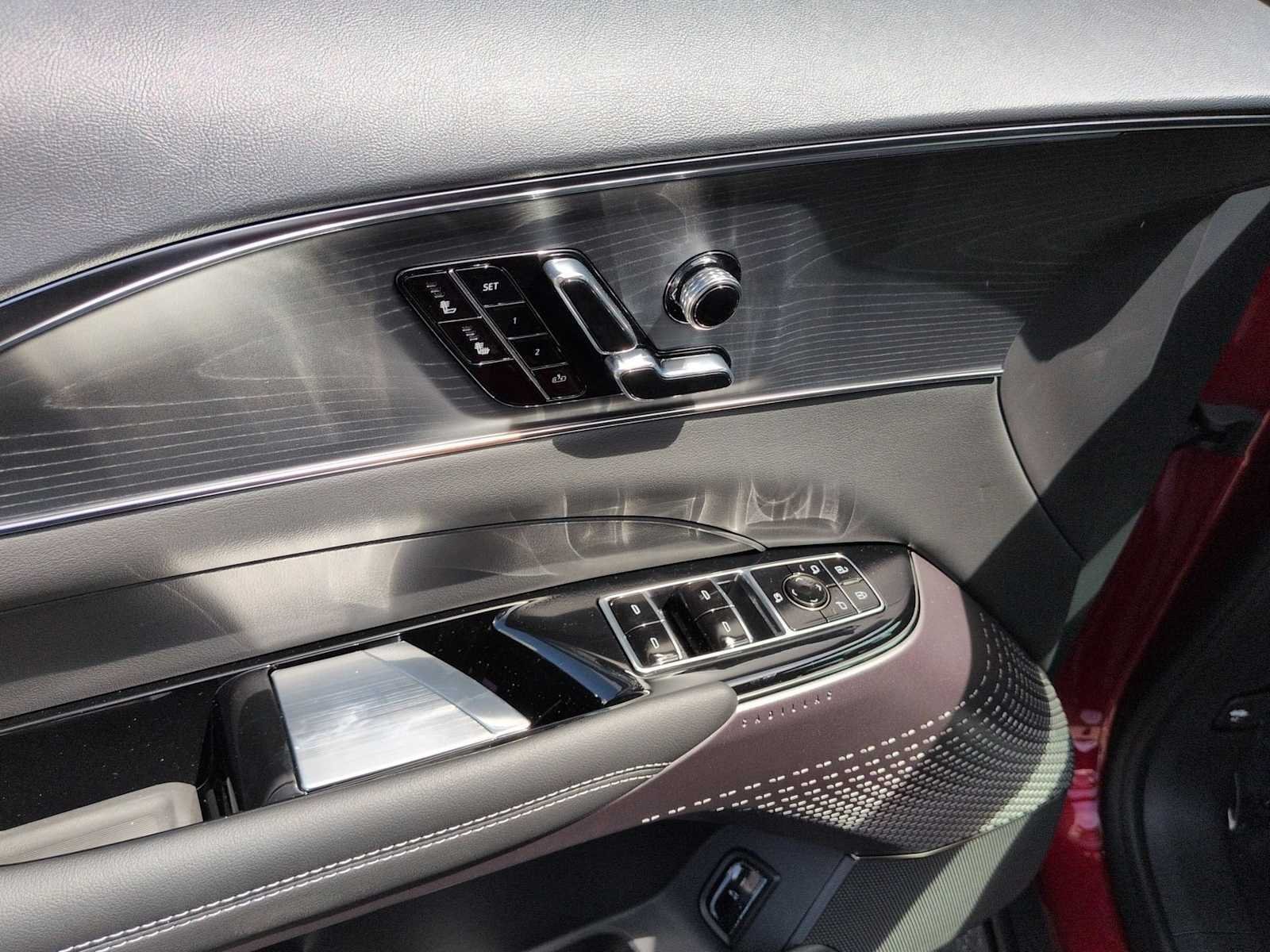 New 2026 Cadillac Lyriq Sport AWD/4WD image 11