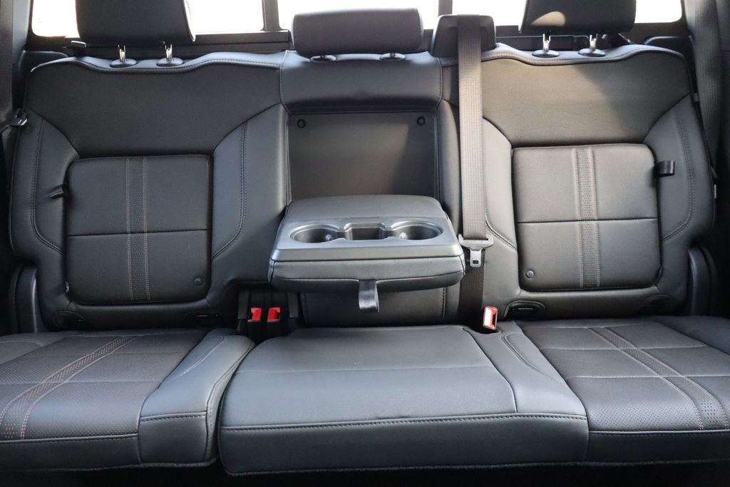 Used 2025 Chevrolet Silverado 1500 High Country w/ High Country Premium Package image 44