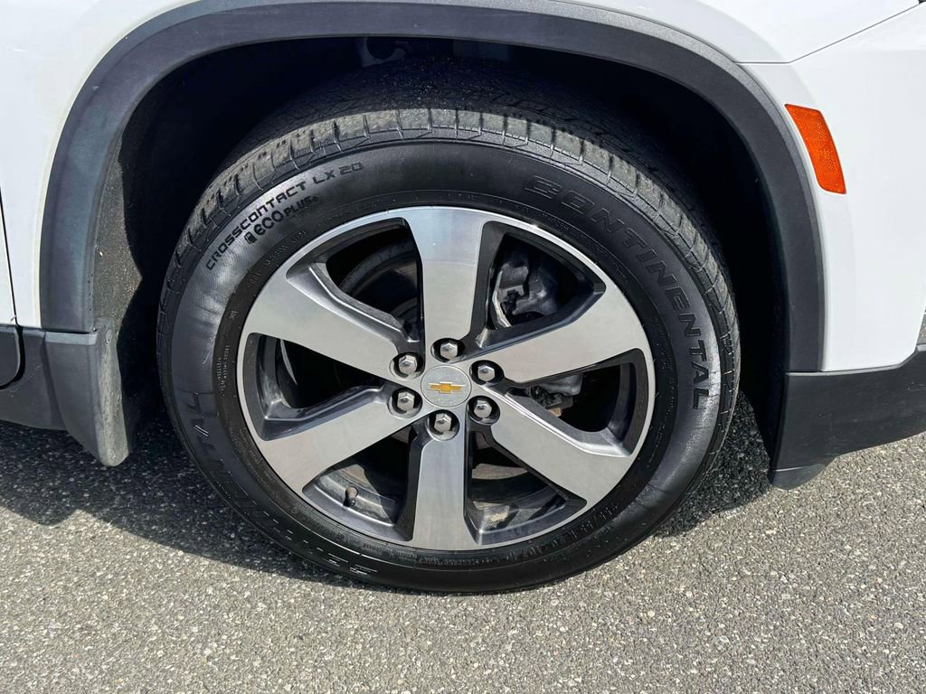 Used 2023 Chevrolet Traverse LT w/ LT Premium Package AWD/4WD image 6