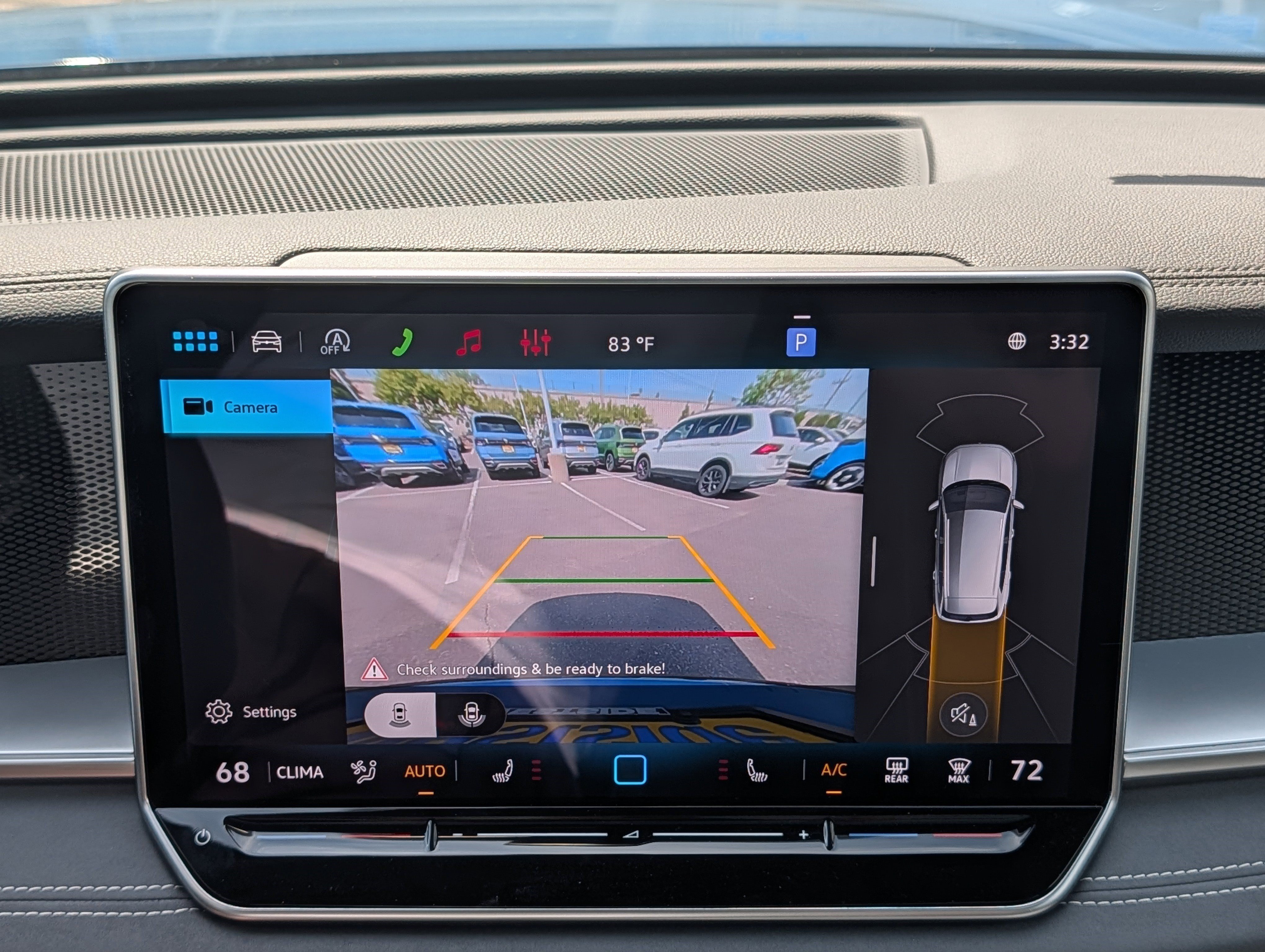 New 2026 Volkswagen Tiguan SE R-Line AWD/4WD image 9