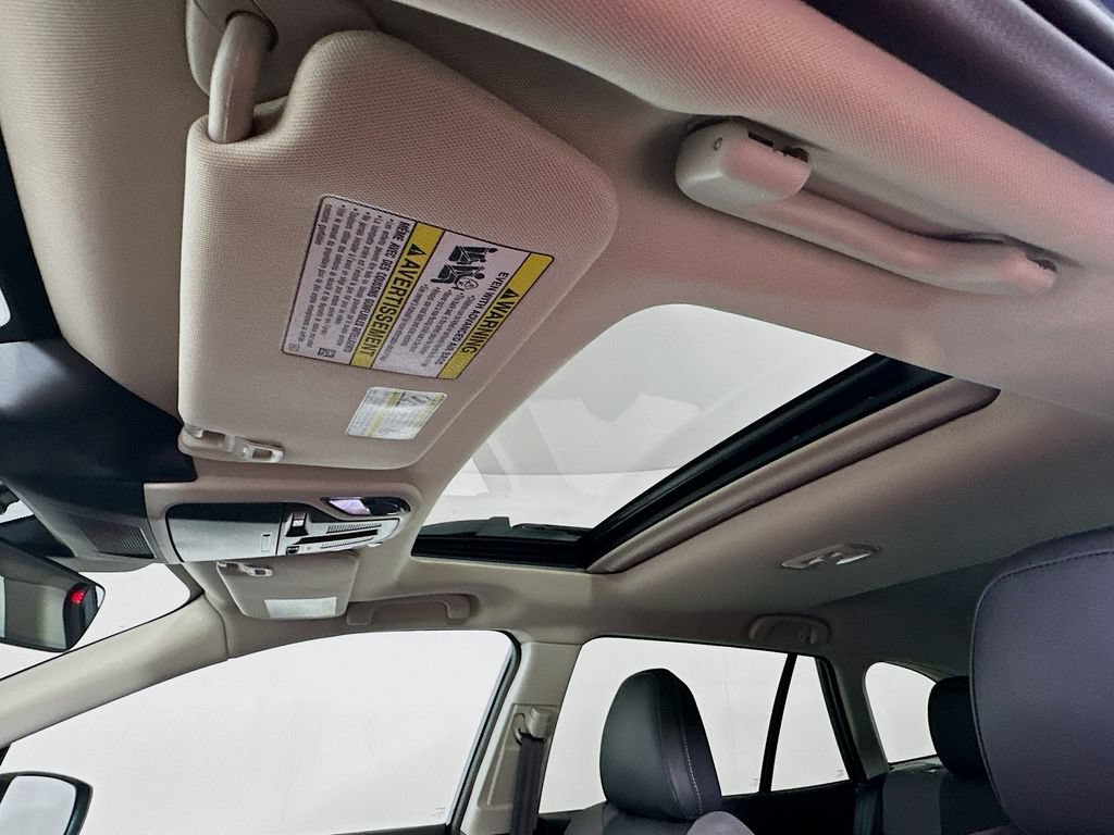 Used 2025 Subaru Outback Onyx Edition image 11