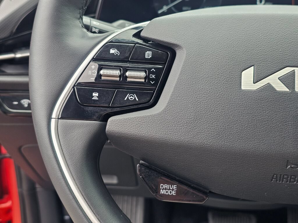 Certified 2023 Kia Niro Wind w/ Wind Preserve Package FWD image 35