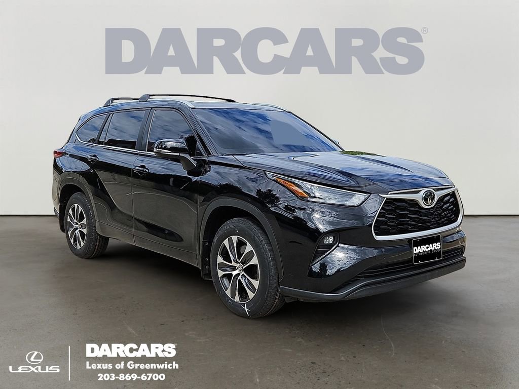 Used 2023 Toyota Highlander XLE