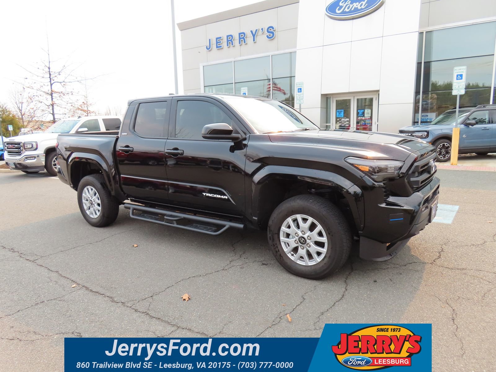 Used 2025 Toyota Tacoma SR5